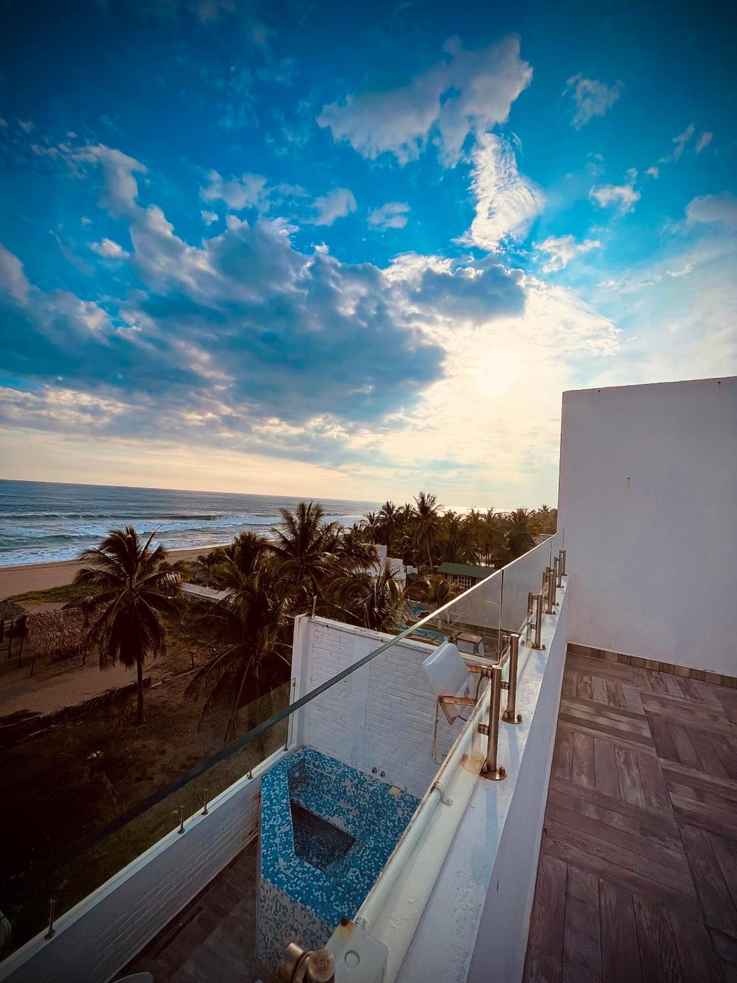 Hotel "Casa Mangata" Puerto Arista Kültér fotó